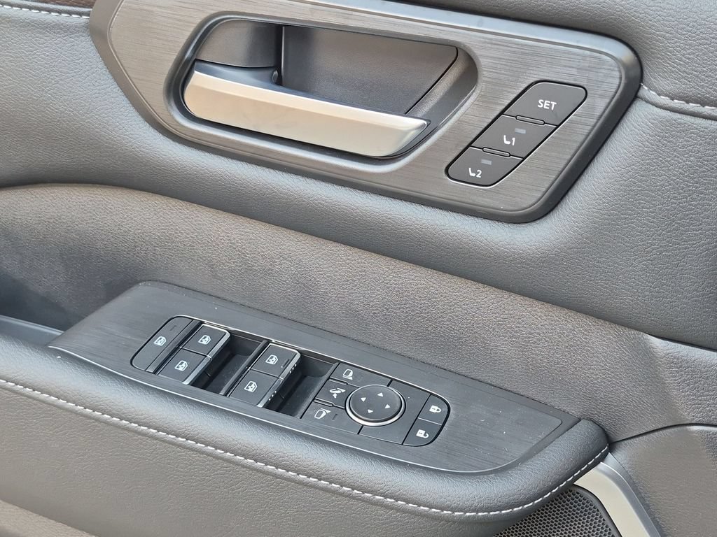 New 2026 Nissan Armada Platinum AWD/4WD image 14