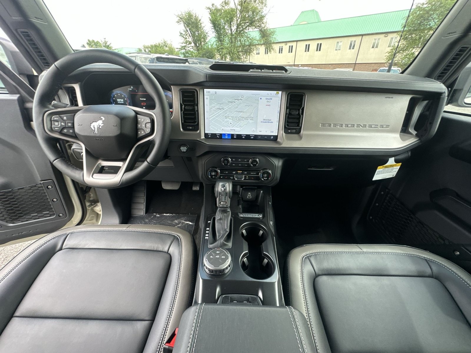 New 2026 Ford Bronco Outer Banks AWD/4WD image 31