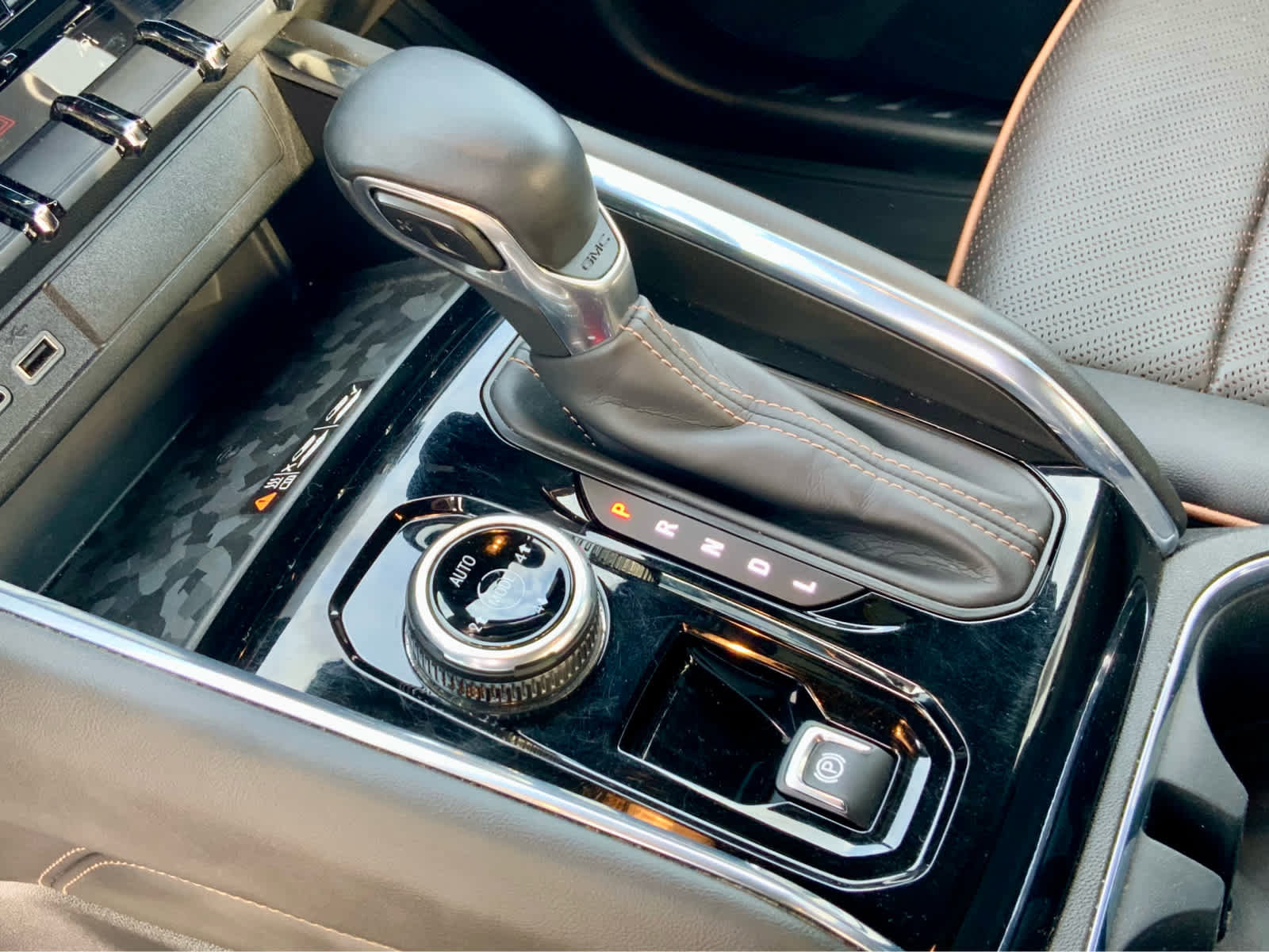 Used 2023 GMC Canyon AT4 w/ AT4 Premium Package image 52