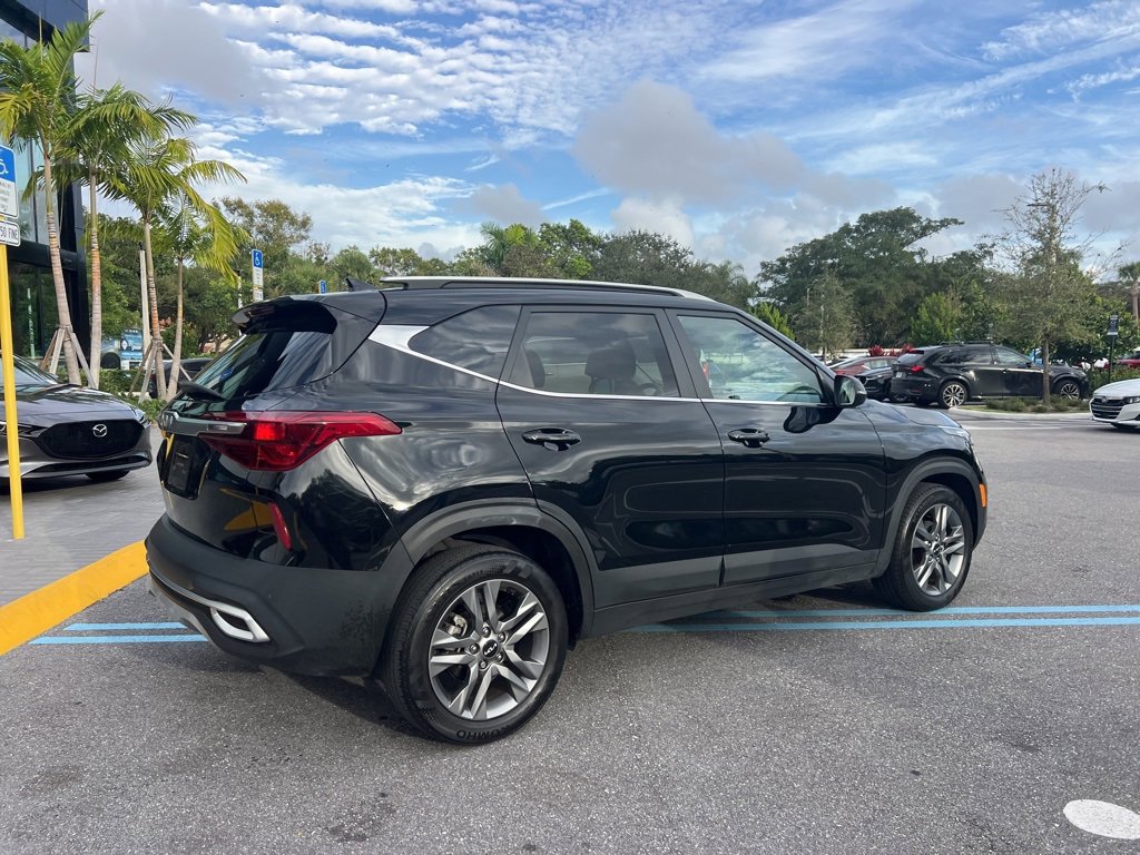 Used 2023 Kia Seltos S image 13