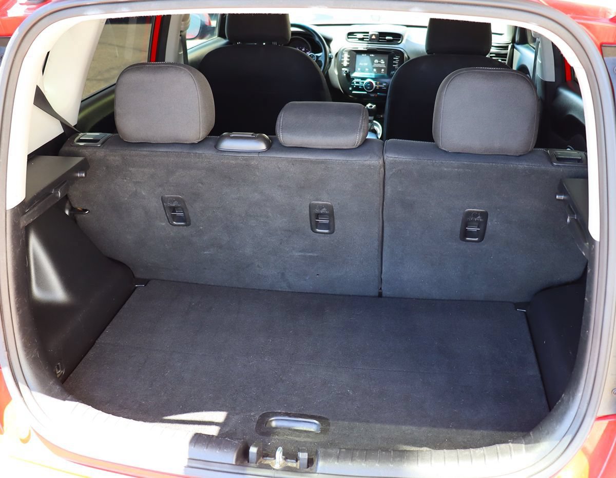 Used 2018 Kia Soul + FWD image 24