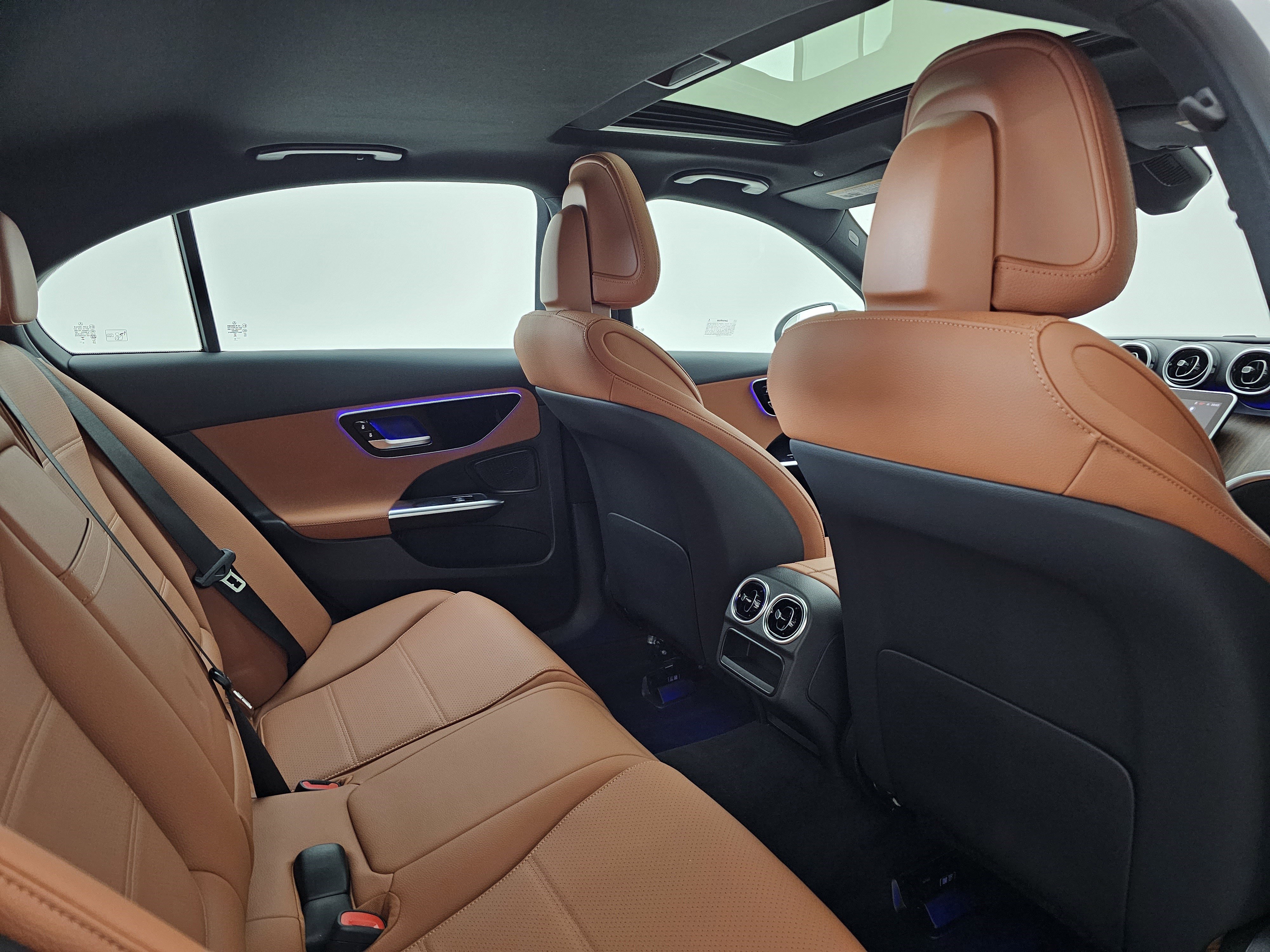 Certified 2025 Mercedes-Benz C 300 4MATIC Sedan image 27