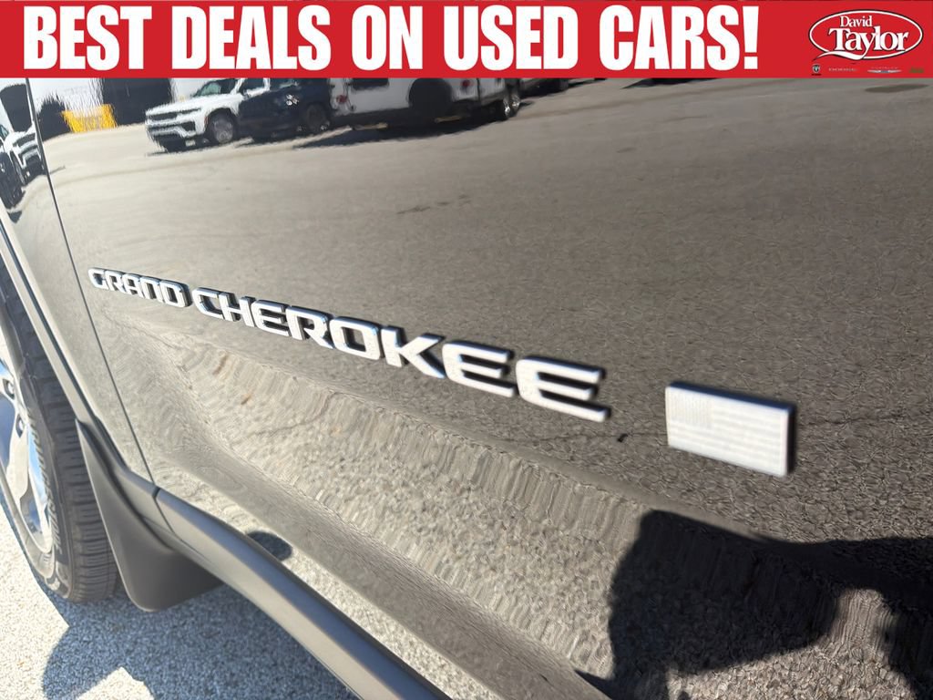 Used 2023 Jeep Grand Cherokee Limited AWD/4WD image 41