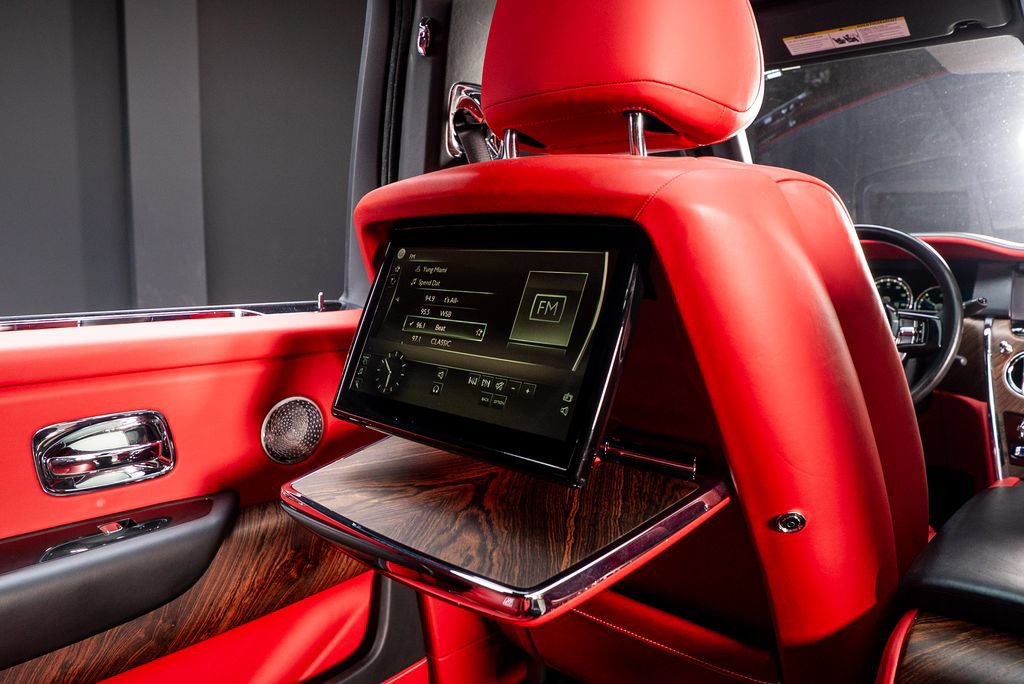 Used 2019 Rolls-Royce Cullinan AWD/4WD image 44