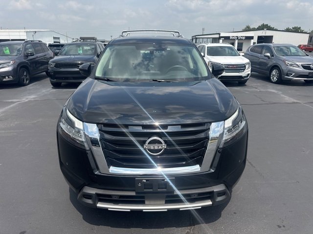 Used 2023 Nissan Pathfinder SL image 10