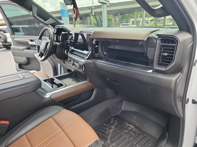 Used 2024 Chevrolet Silverado 3500 High Country w/ High Country Premium Package AWD/4WD image 16