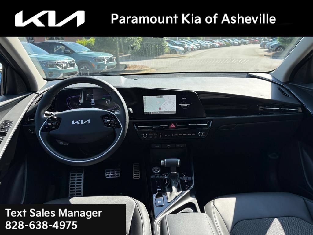 Certified 2025 Kia Niro EX Touring FWD image 7