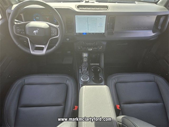 New 2025 Ford Bronco Badlands image 9