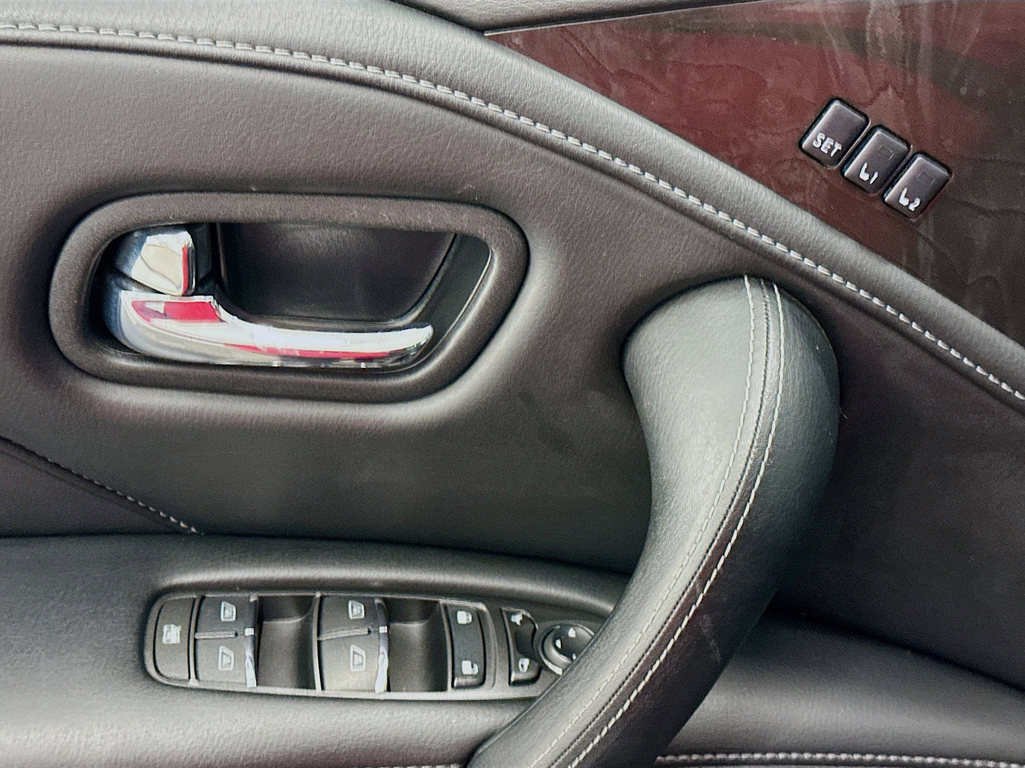 Used 2024 INFINITI QX80 Luxe image 15