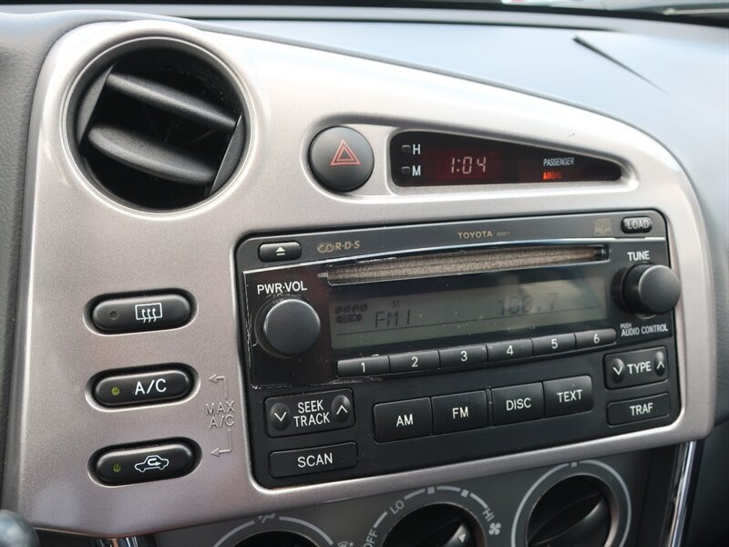 Used 2006 Toyota Matrix XR FWD image 18