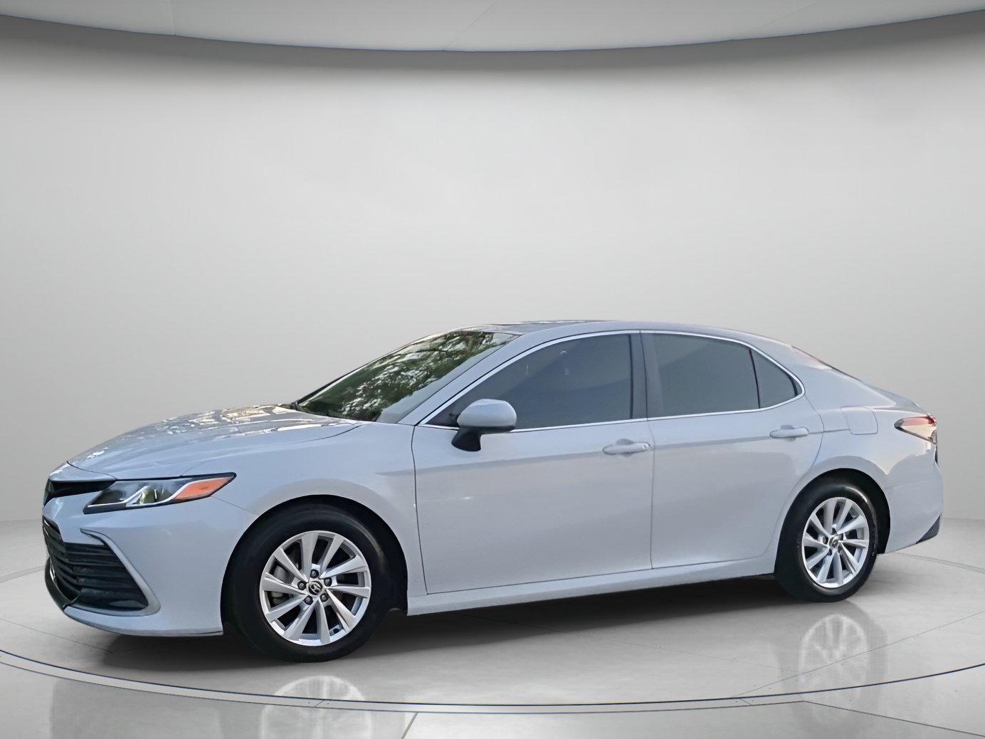Used 2023 Toyota Camry LE FWD image 14