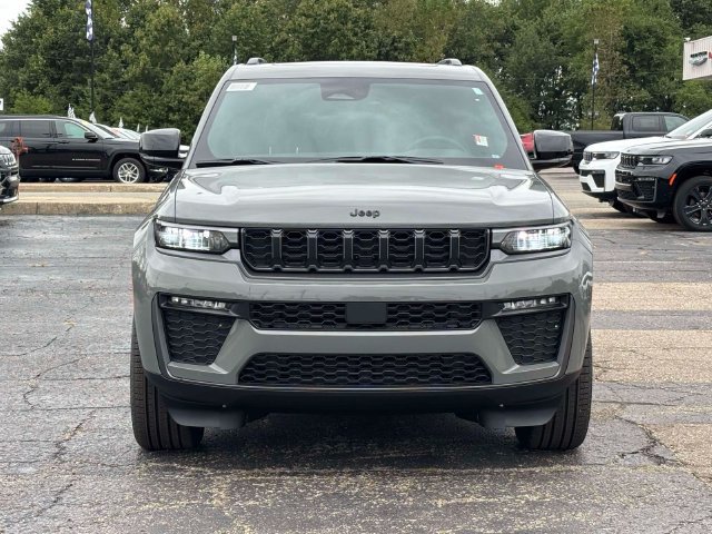 New 2027 Jeep Grand Cherokee Limited w/ Limited Altitude Package AWD/4WD image 31