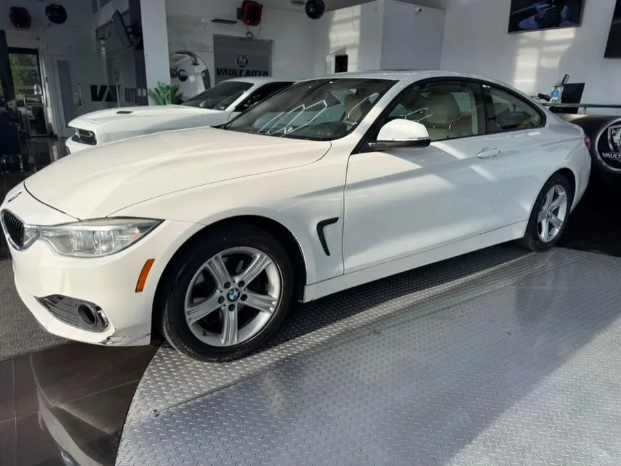 Used 2014 BMW 428i xDrive Coupe AWD/4WD image 2