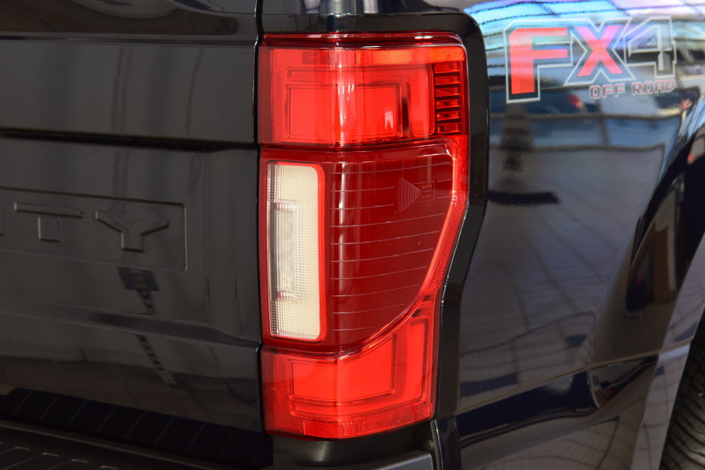 Used 2021 Ford F250 Lariat w/ Lariat Ultimate Package AWD/4WD image 22