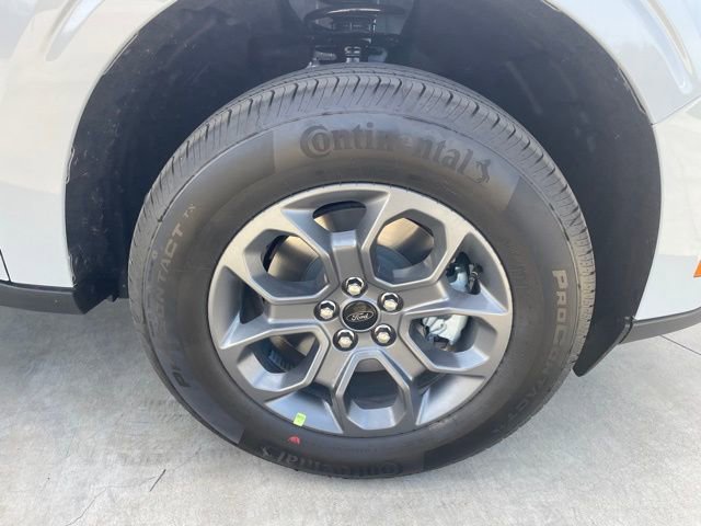 New 2026 Ford Maverick XLT image 30