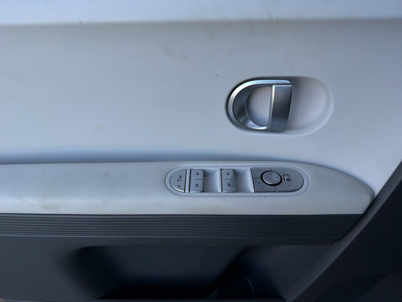 Certified 2024 Hyundai Ioniq 5 SEL RWD image 10