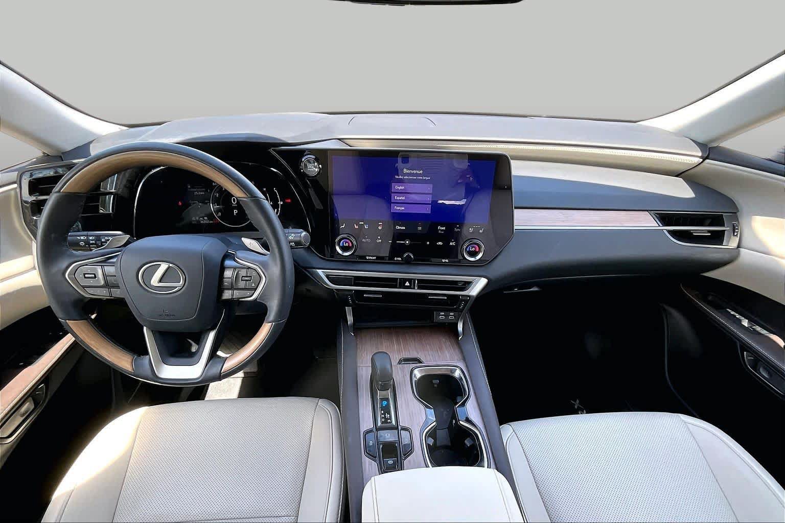 Used 2024 Lexus RX 350 Premium w/ Accessory Package (Z1) FWD image 16