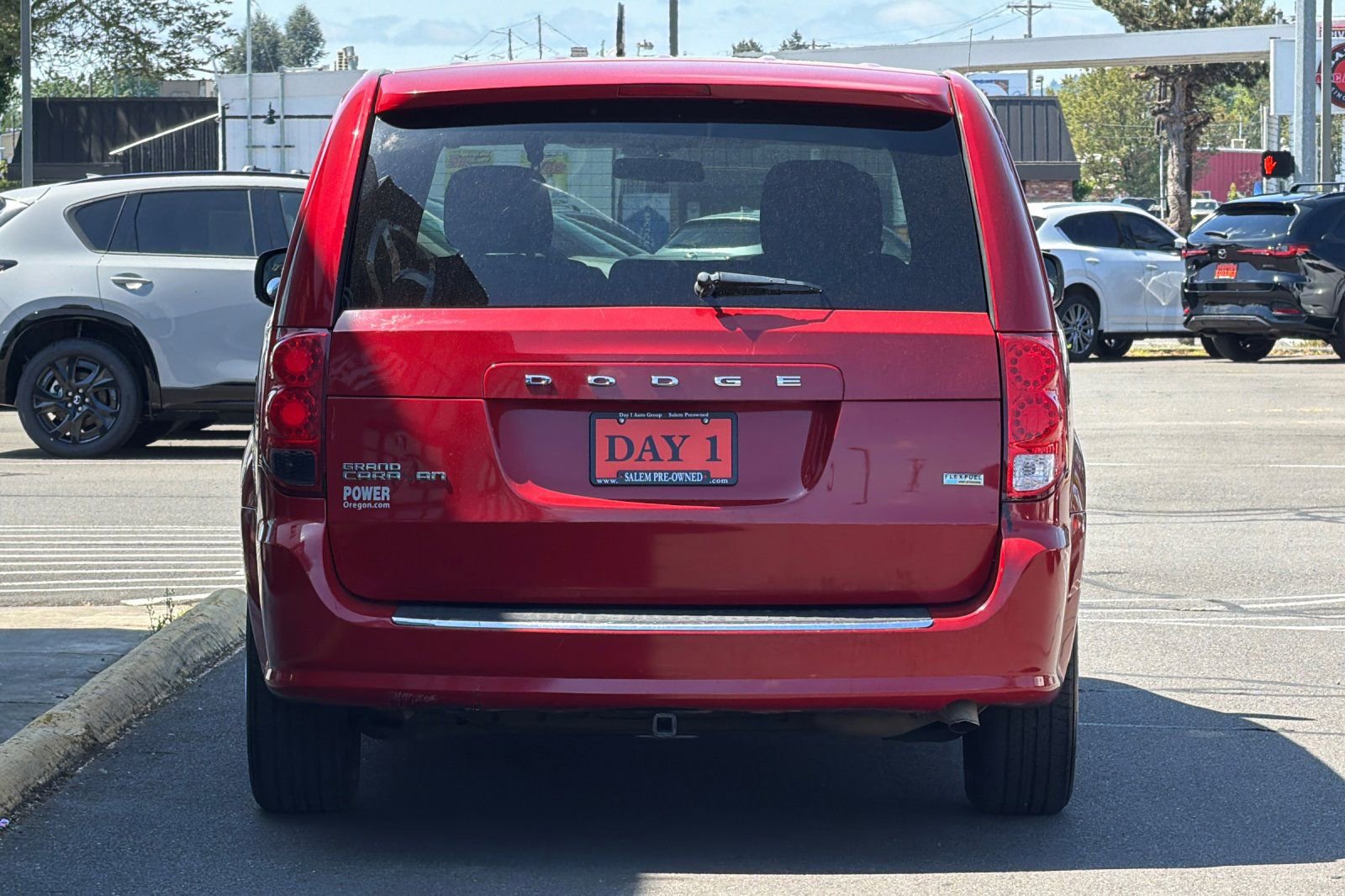 Used 2013 Dodge Grand Caravan SXT FWD image 6