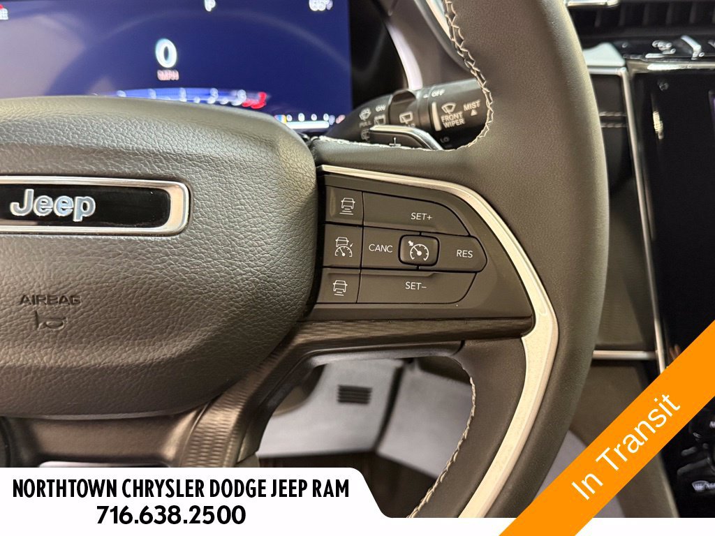 Used 2023 Jeep Grand Cherokee Altitude AWD/4WD image 33
