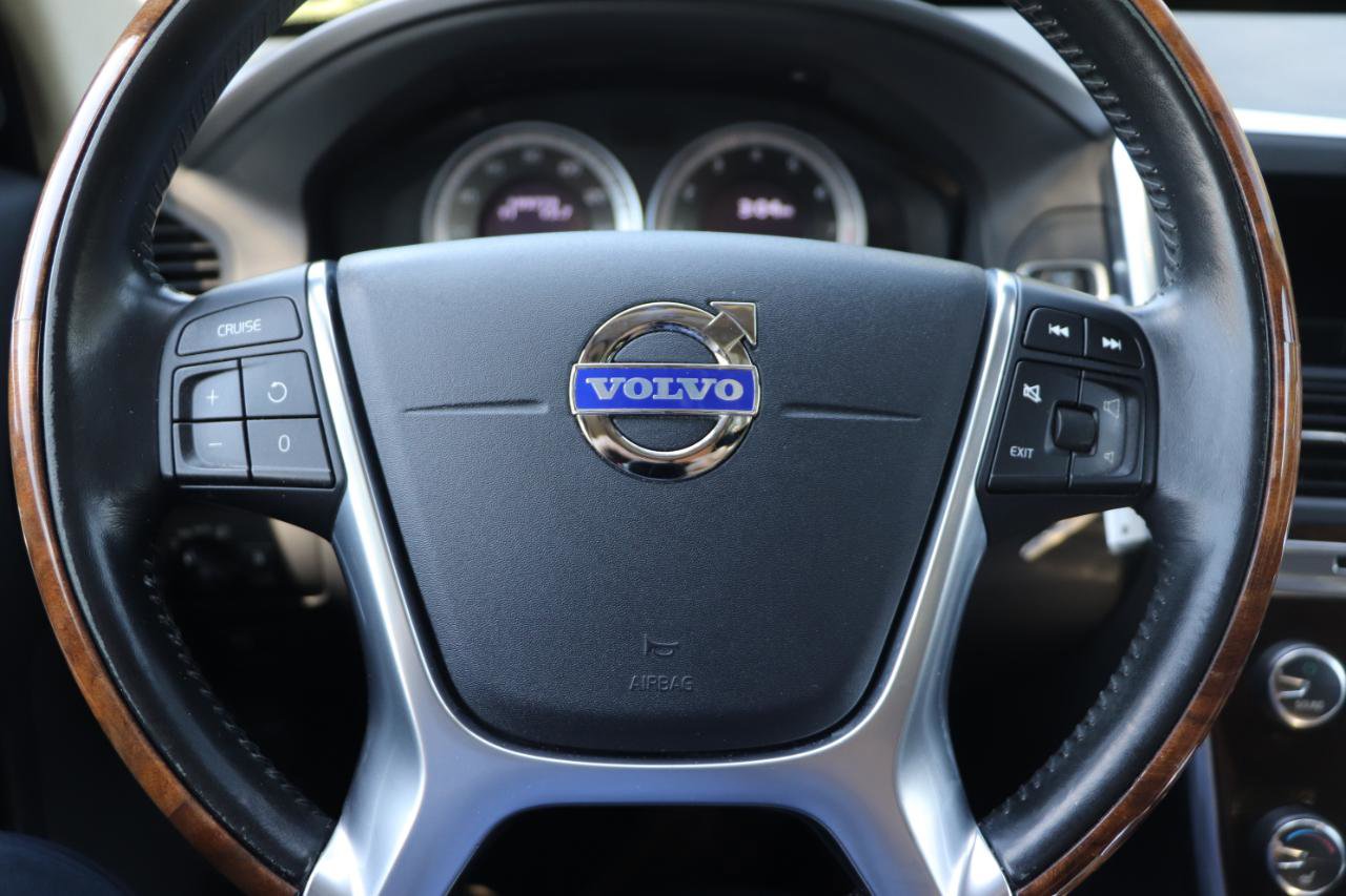 Used 2013 Volvo XC60 3.2 AWD/4WD image 12