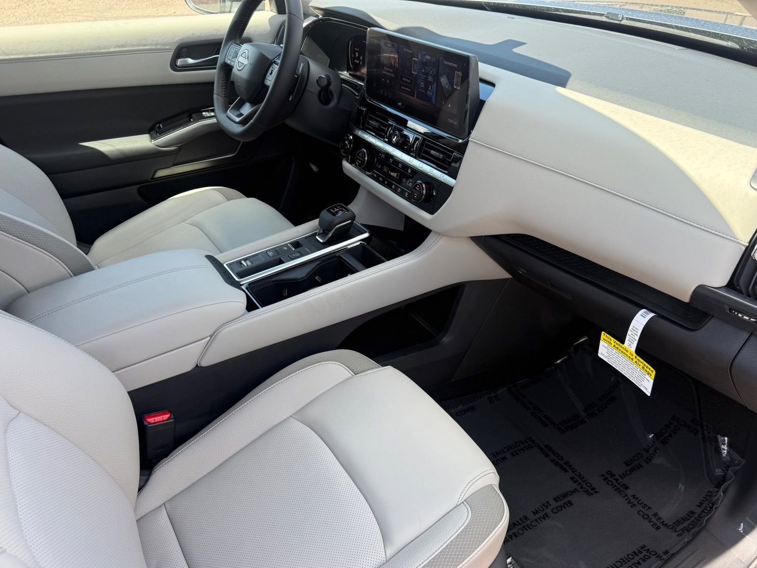 New 2026 Nissan Pathfinder SL FWD image 30