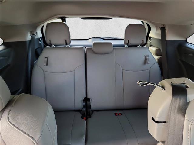 Used 2026 Toyota Sienna XLE FWD image 14