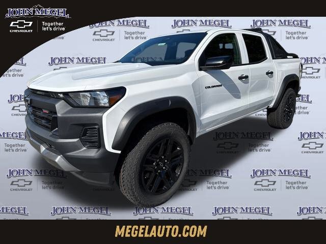 New 2025 Chevrolet Colorado Trail Boss w/ Midnight Edition
