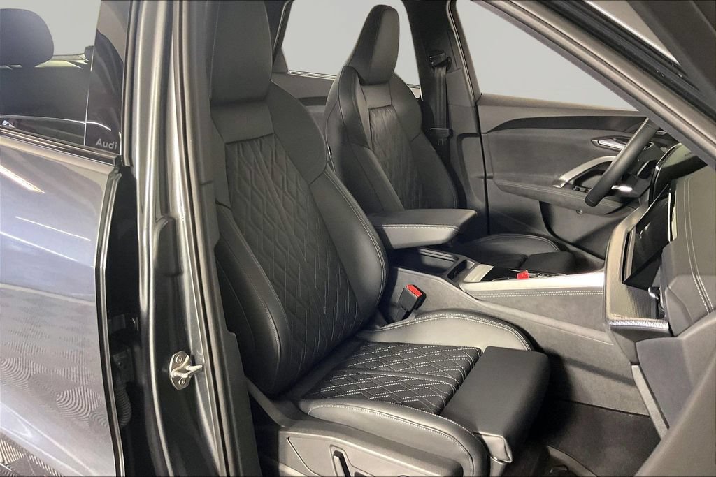 Used 2026 Audi SQ5 Premium Plus AWD/4WD image 26