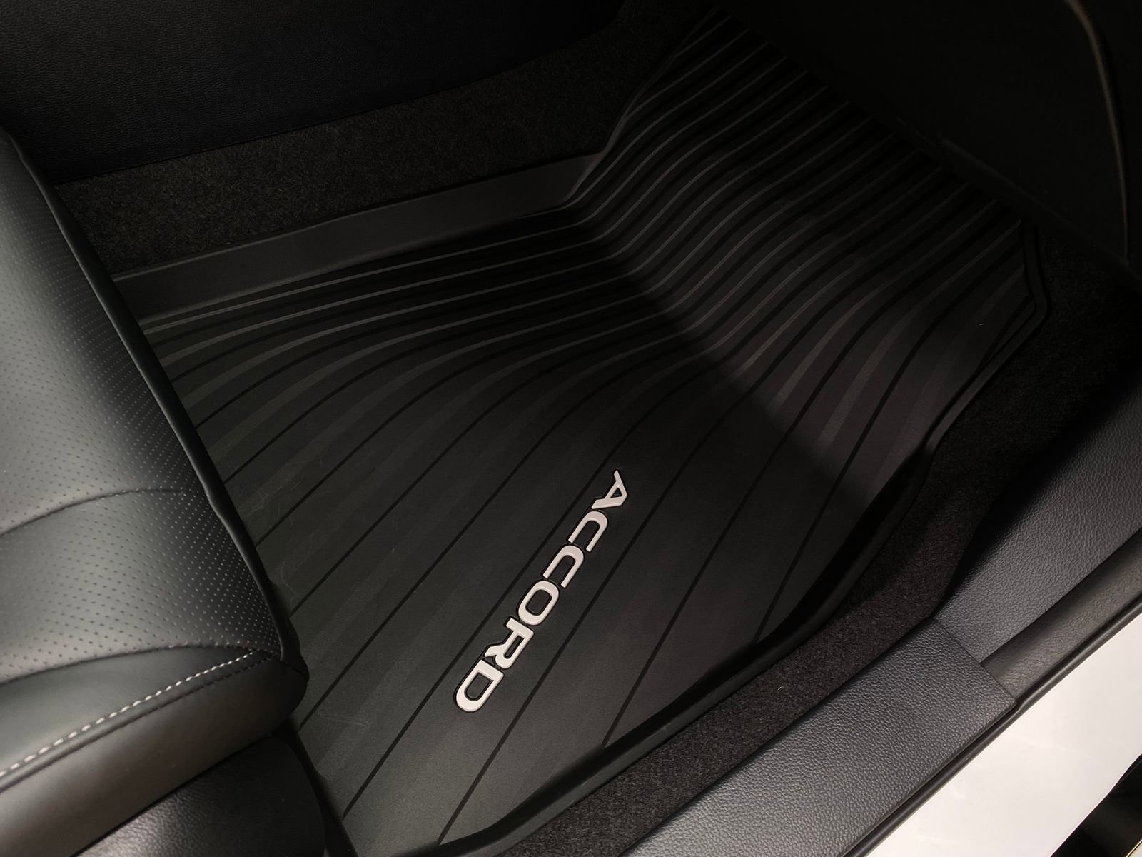 Used 2024 Honda Accord EX-L image 14