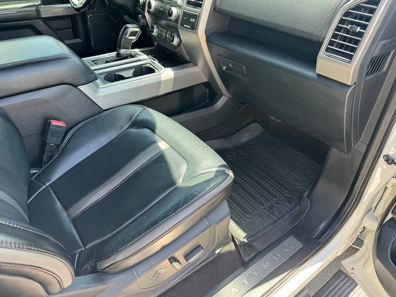 Used 2020 Ford F150 Platinum w/ Equipment Group 701A Luxury AWD/4WD image 21