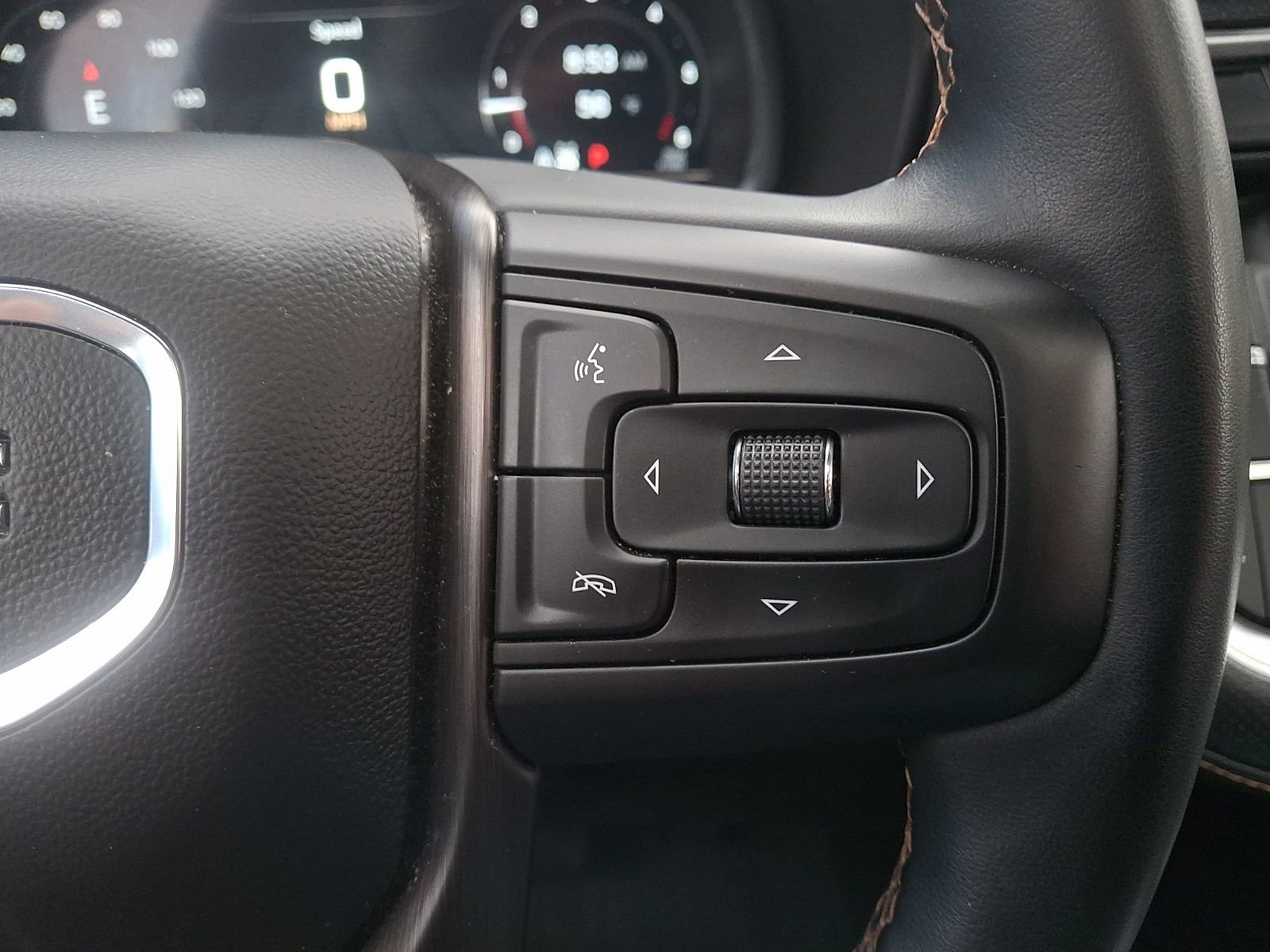 Used 2023 GMC Yukon AT4 w/ LPO, Floor Liner Package AWD/4WD image 24
