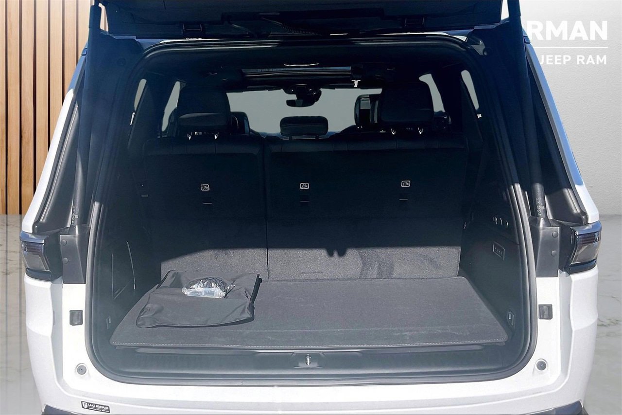 New 2026 Jeep Grand Wagoneer w/ Premium Group I image 27