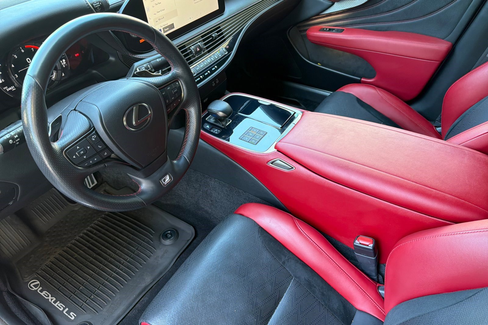 Certified 2023 Lexus LS 500 F Sport w/ Cold Weather Package (CK) RWD image 11