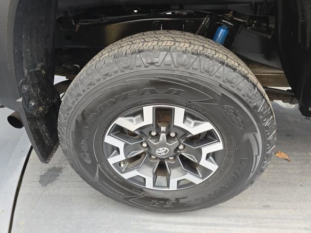 Used 2020 Toyota Tacoma TRD Off-Road image 20