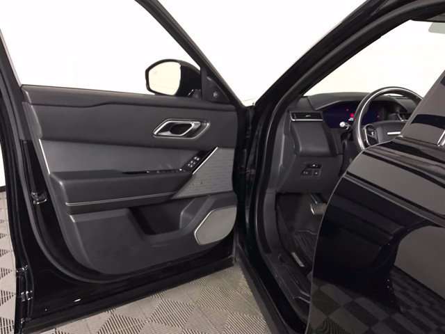 Used 2020 Land Rover Range Rover Velar R-Dynamic S AWD/4WD image 29