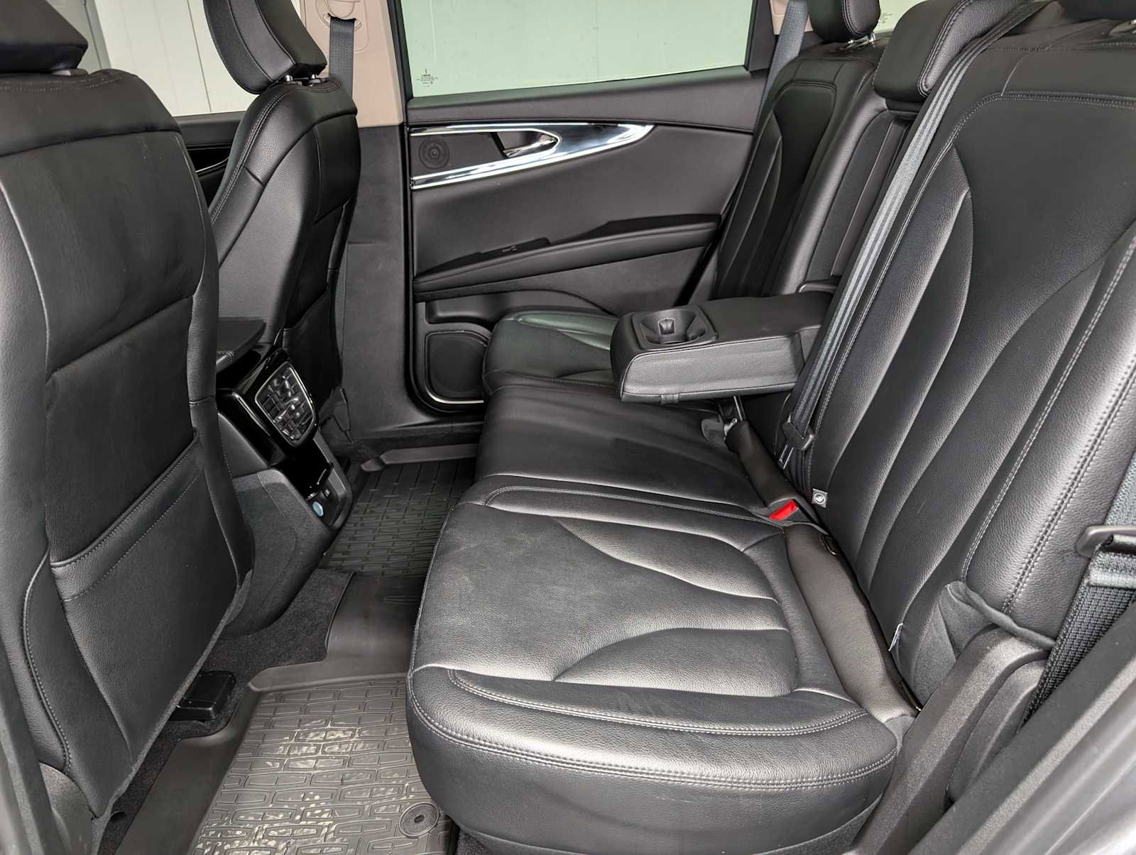 Certified 2023 Lincoln Nautilus AWD w/ Premium Package image 22