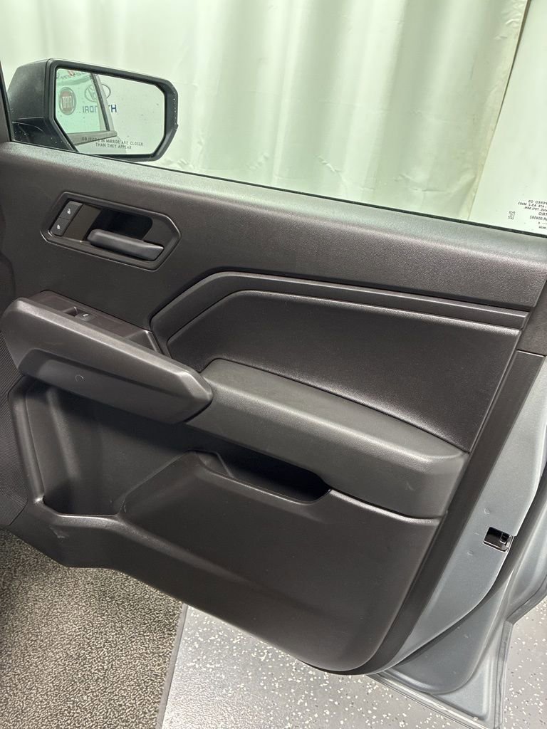 Used 2024 Chevrolet Colorado W/T image 28