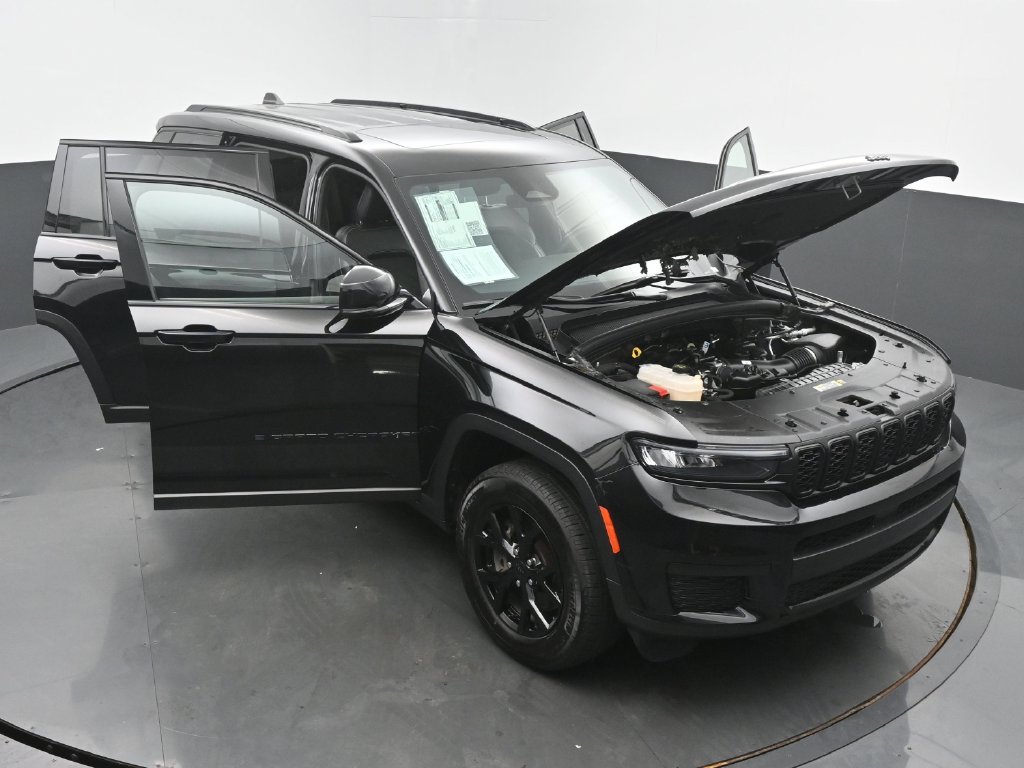 Used 2025 Jeep Grand Cherokee L Altitude AWD/4WD image 68