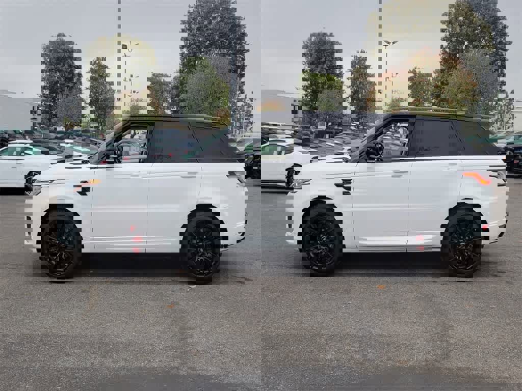 Used 2020 Land Rover Range Rover Sport HSE Dynamic image 2