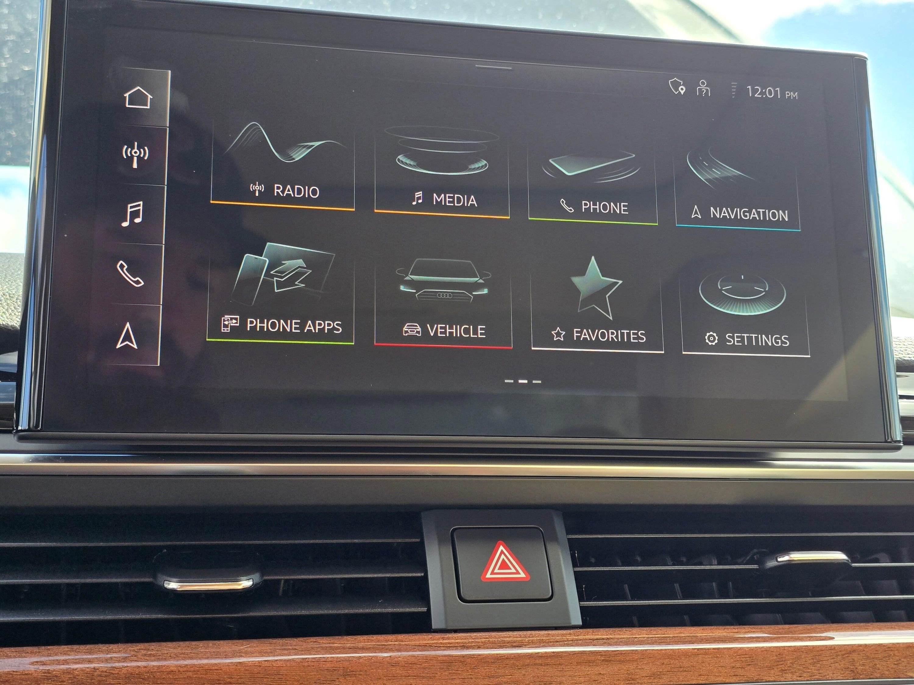 Used 2023 Audi A4 2.0T Premium w/ Convenience Package image 15