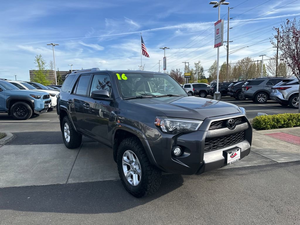 Used 2016 Toyota 4Runner SR5 image 7