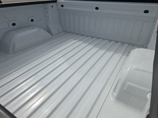 Used 2024 GMC Sierra 1500 SLE w/ Preferred Package image 12