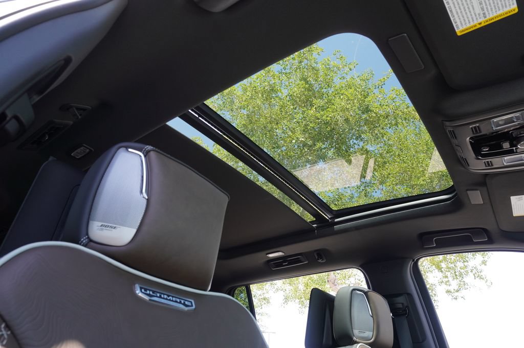 New 2026 GMC Yukon XL Denali Ultimate AWD/4WD image 14