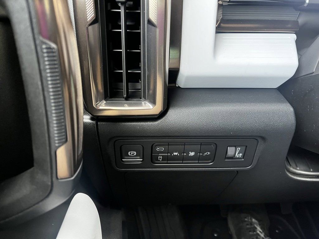 New 2025 GMC Hummer EV 3X w/ Extreme Off-Road Package image 16