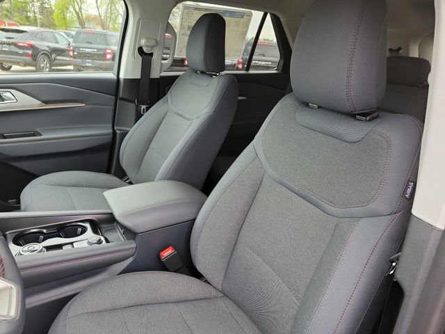 New 2026 Ford Explorer Active AWD/4WD image 5
