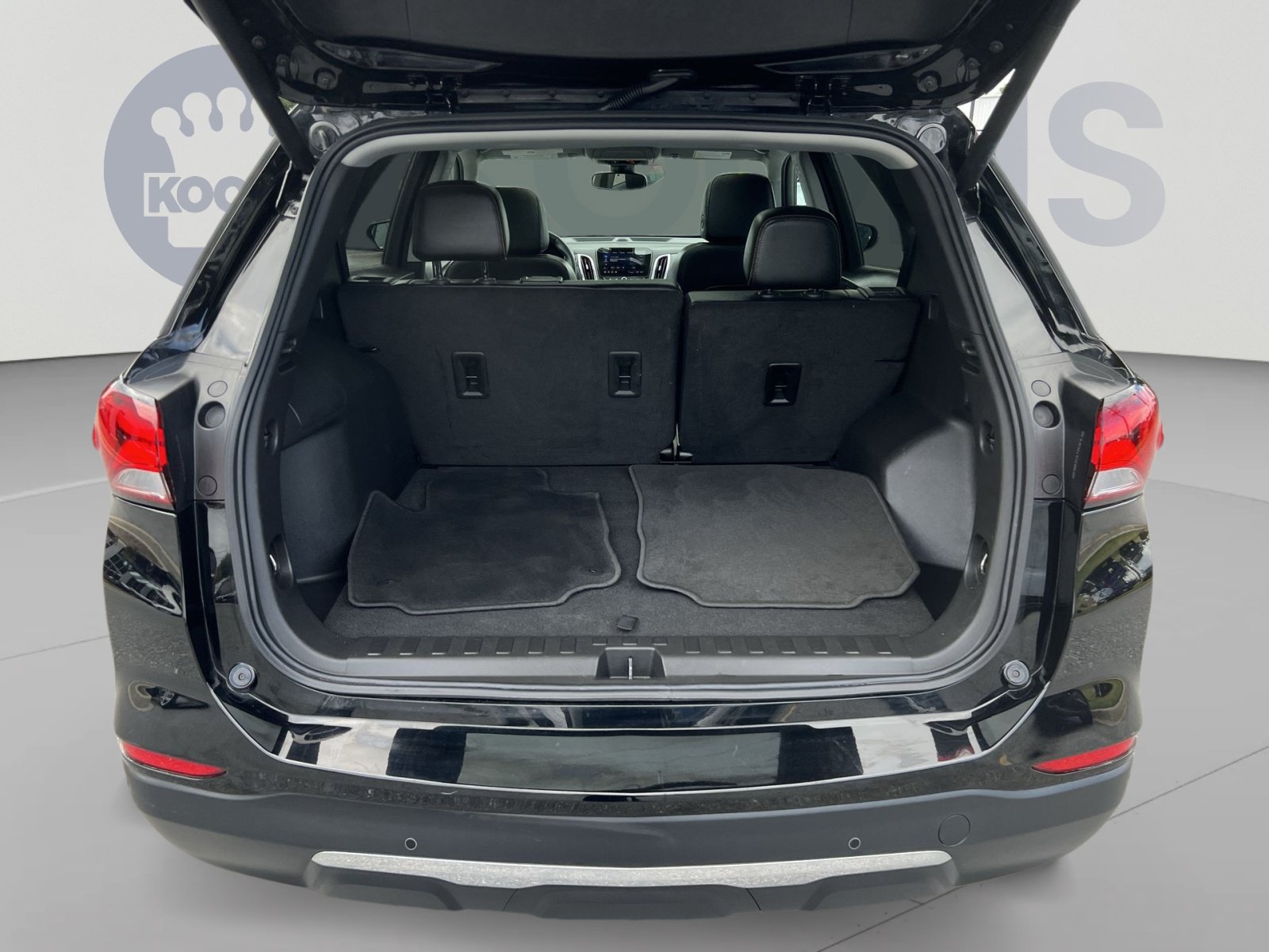 Used 2023 Chevrolet Equinox Premier AWD/4WD image 25