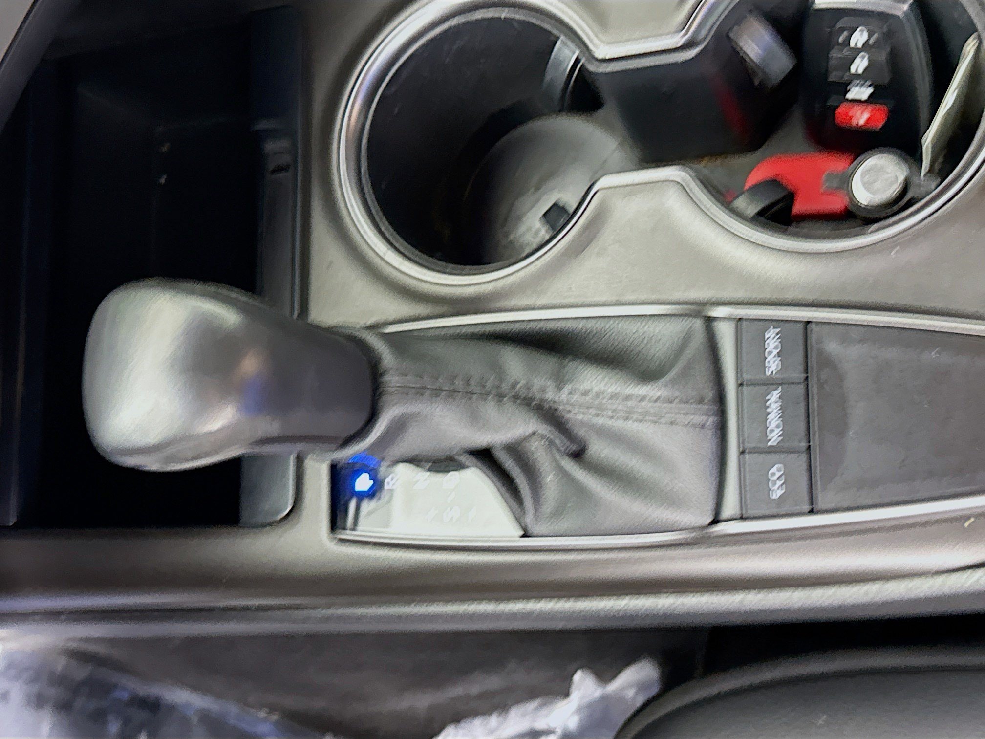 Used 2022 Toyota Camry SE w/ Convenience Package FWD image 20