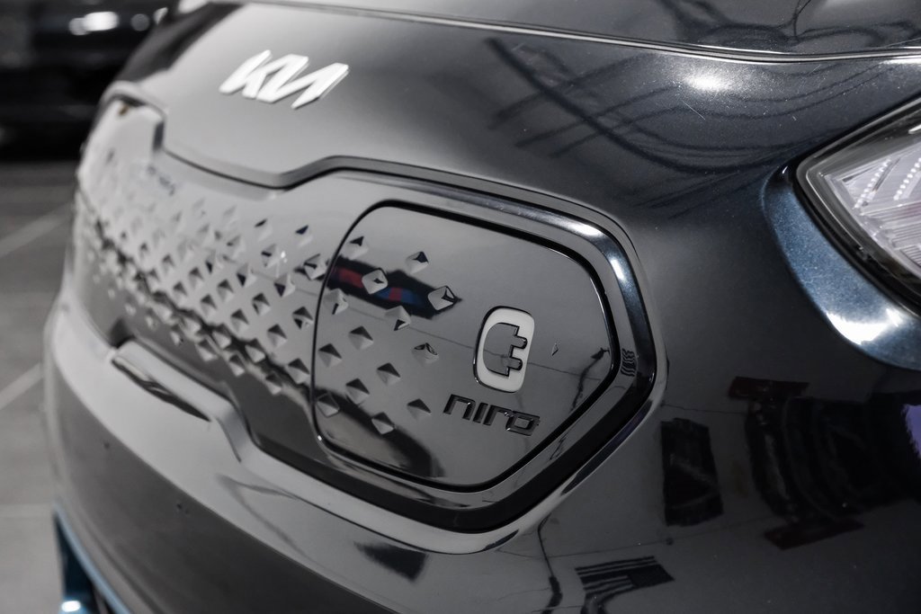 Used 2022 Kia Niro EX image 53