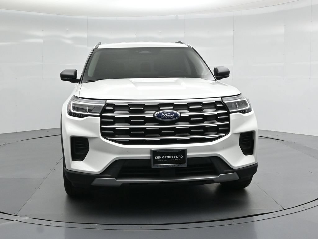 Certified 2025 Ford Explorer Active RWD image 25