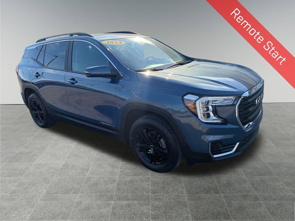 Used 2024 GMC Terrain SLE w/ Driver Convenience Package AWD/4WD image 9